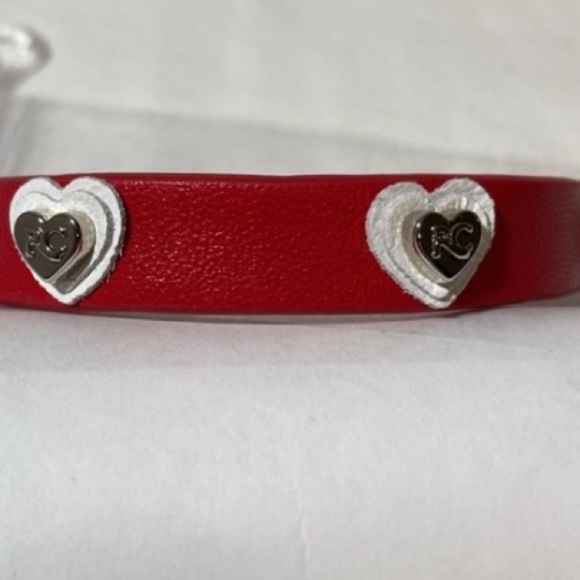 Rustic Cuff Genuine Leather Heart Cuff
Bracelet - Picture 4 of 10
